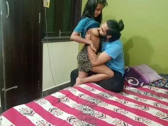 18 Years Old Mouth-watering Indian Teen Enjoy Gonzo Fucking