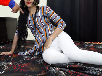 Priya's cock-squeezing snatch plowed in close-up with Hindi audio, and she sprays with delight