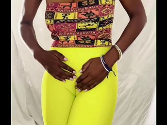 Sylk cameltoe slow-mo in yellow tights