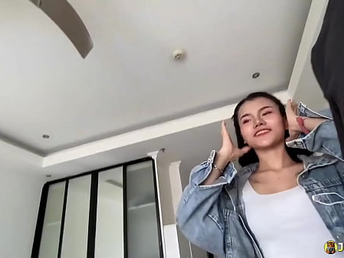 JohnTronX- I Internal cumshot A Young Thai MILF Who Gives Amazing Blowjobs