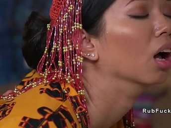 Thai massagist fucks big prick client