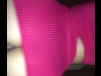 AII AII isso t&ocirc; gozando no seu pau isso n&atilde;o para . NOVINHA SAFADA MELANDO O PAL DO TIO