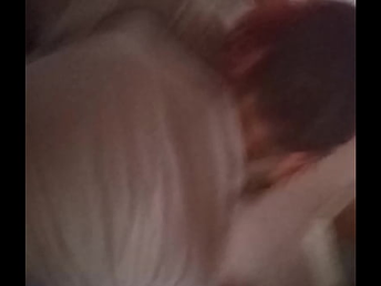 Mi prima me complace mientras mis t&iacute;os