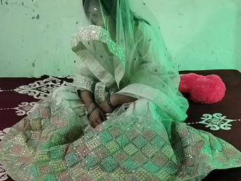 Desi Hot Indian Couple First Night Carnal knowledge Surpassing Honeymoon