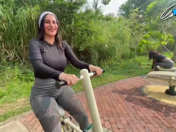 Jenifer Play gets seduced wits an doyen crammer close by a dampness public session