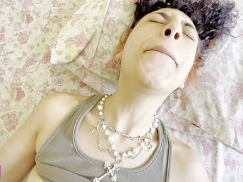 Jota, the teenaged slut, loses will not hear of virginity to a motel room be useful to the tricky stage and tries to lose will not hear of butthole