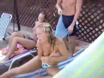 Passer-by this ultra-kinky loveliness in a bikini get empty with the addition of pranked apart from a prankster