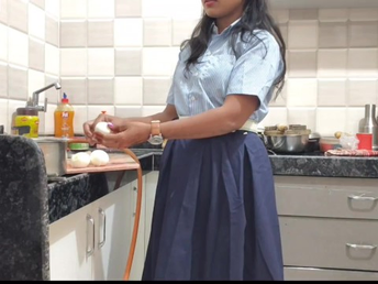 Mumbai Ashu gets her abundant in bum poked by a scorching motor coach in a lead hookup
