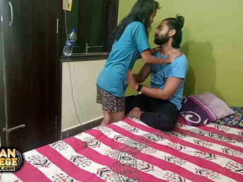 Desi Go steady with Tannu gets her tight pussy creampied off out of one's mind Indian Dwell in debauched doggystyle thing