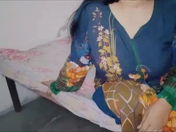 Sara Blonde's tight pussy gets pounded in a close-up gonzo flick