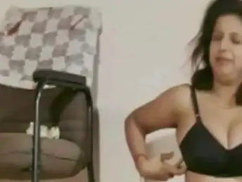 Mallu Aunty Romance: Solo in your reply to home!