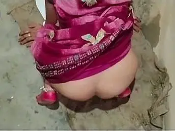 Roboplx's step-sister-in-law gets her penny-pinching pussy drilled in Hindi doggie