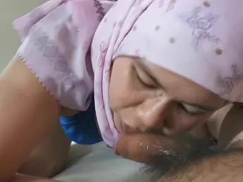 Cute Malay chick strips & fucks make an issue of lecturer in a bikini